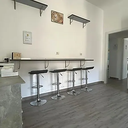 Bed & Breakfast Dea Madre Sarroch